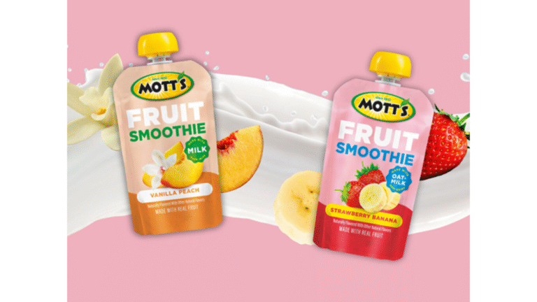 Mott’s Debuts First-Ever Smoothie Pouches in Two Fruity Varieties _product